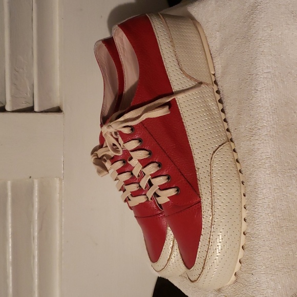 Gaspy Leather Shoes - Picture 2 of 9